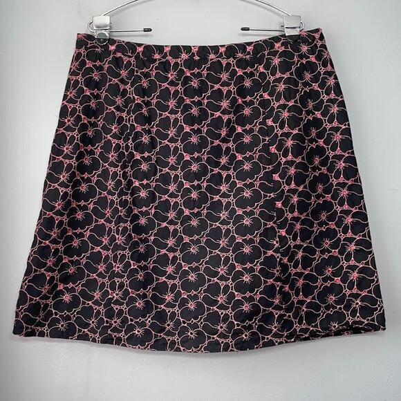 Fashion Bug Size 18 Black Pink Embroidered Eyelet Skirt Dark Whimsigoth Romantic - Picture 3 of 8